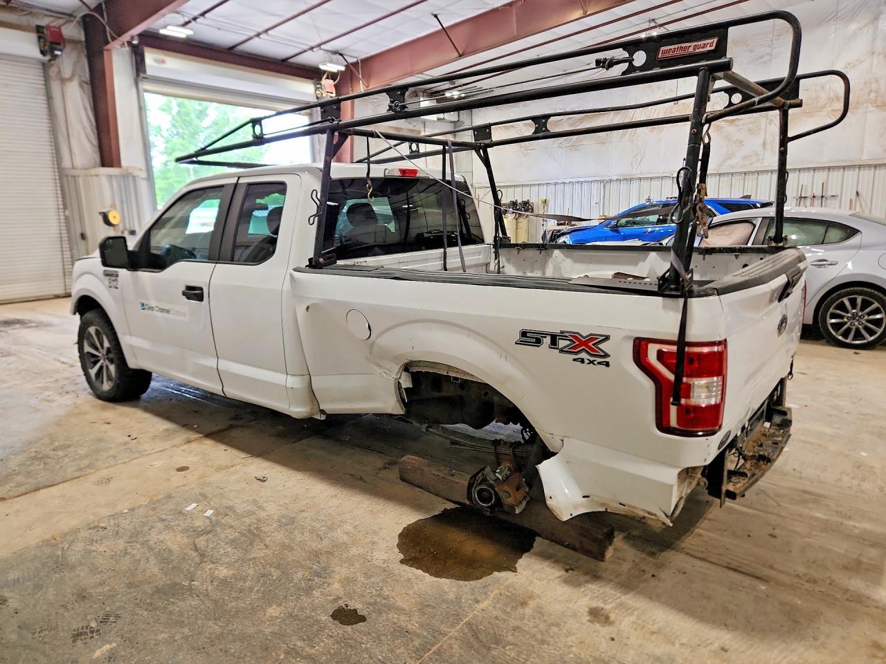 2019 Ford F150 Super Cab - Фото 2