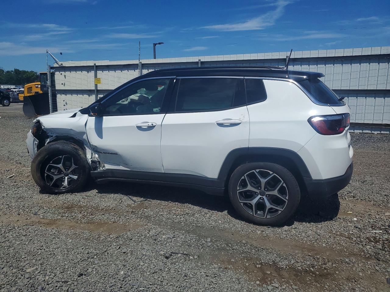 2025 Jeep Compass Limited - Фото 2