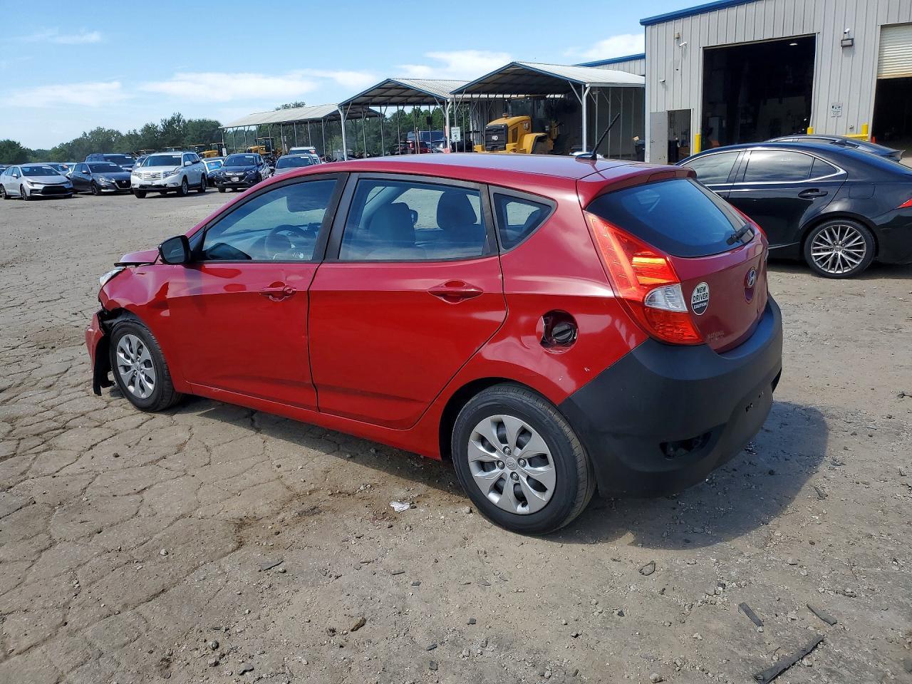 2017 Hyundai Accent Se - Фото 2