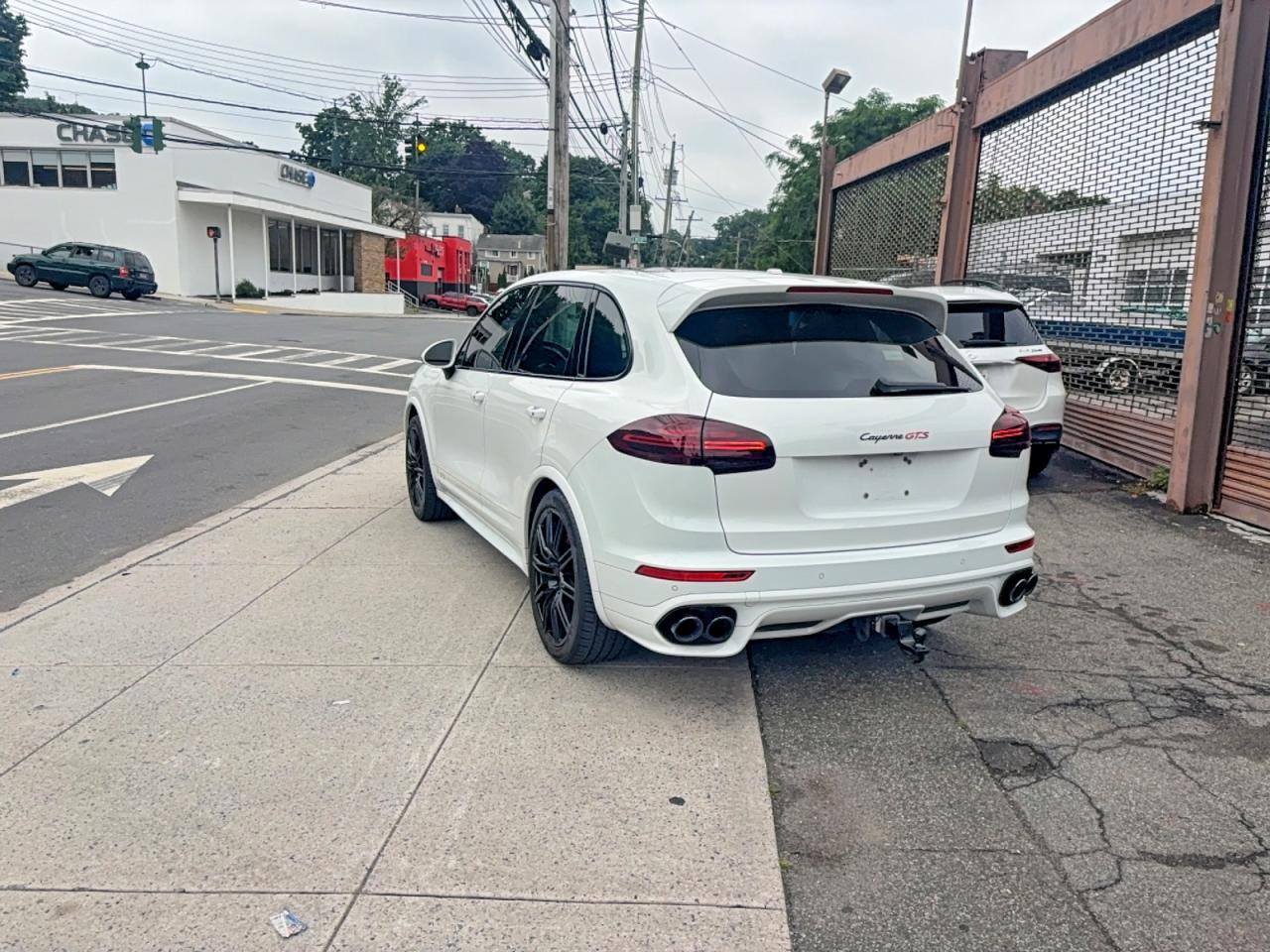 2016 Porsche Cayenne Gts - Image 3