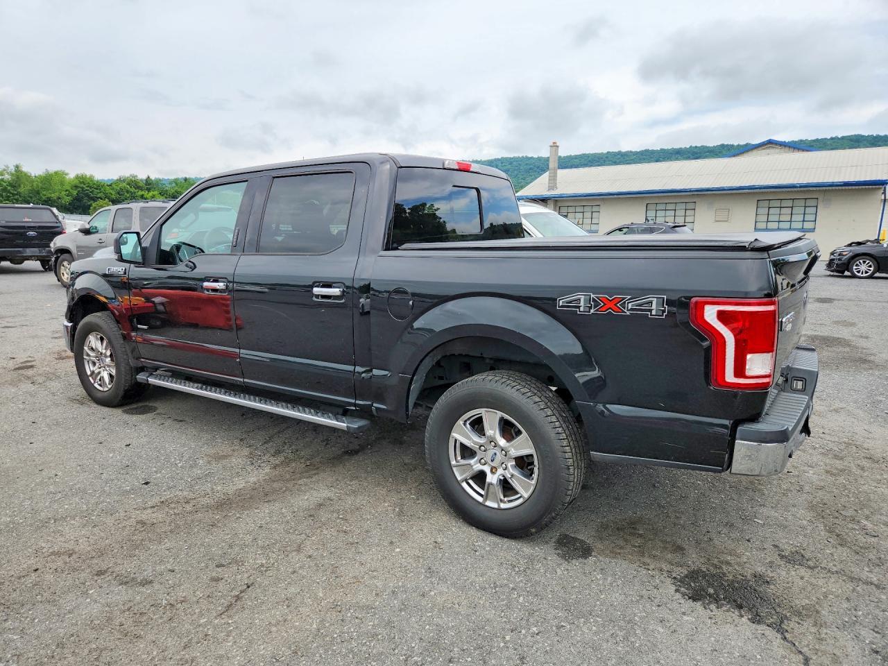 2016 Ford F150 Supercrew - Фото 2
