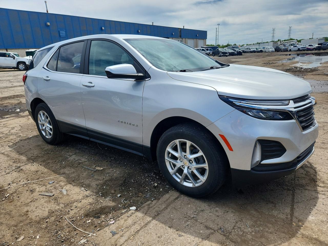 2022 Chevrolet Equinox Lt - Image 4