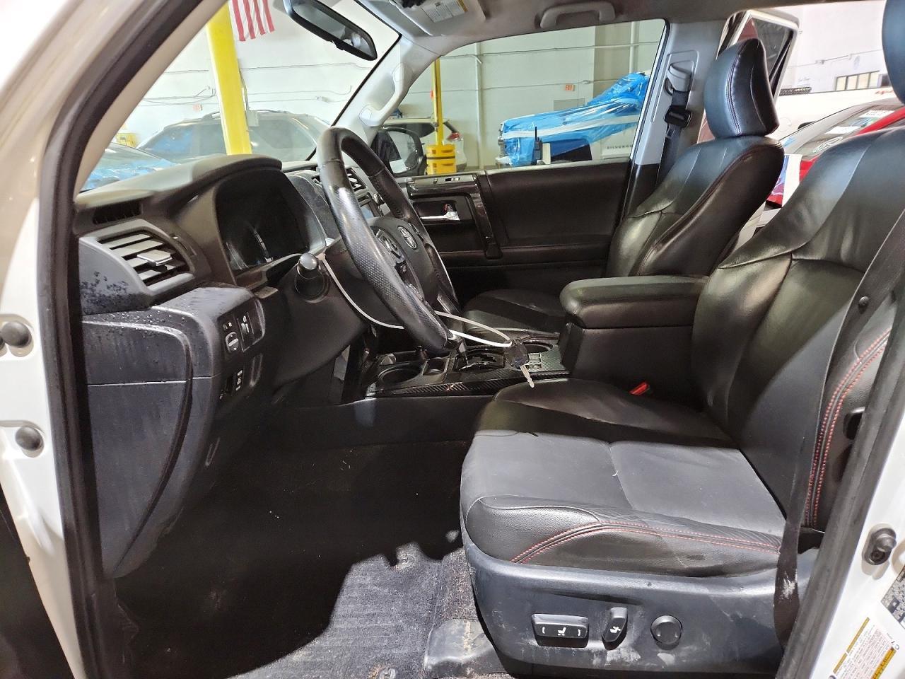 2017 Toyota 4Runner Deluxe V6 - Фото 7