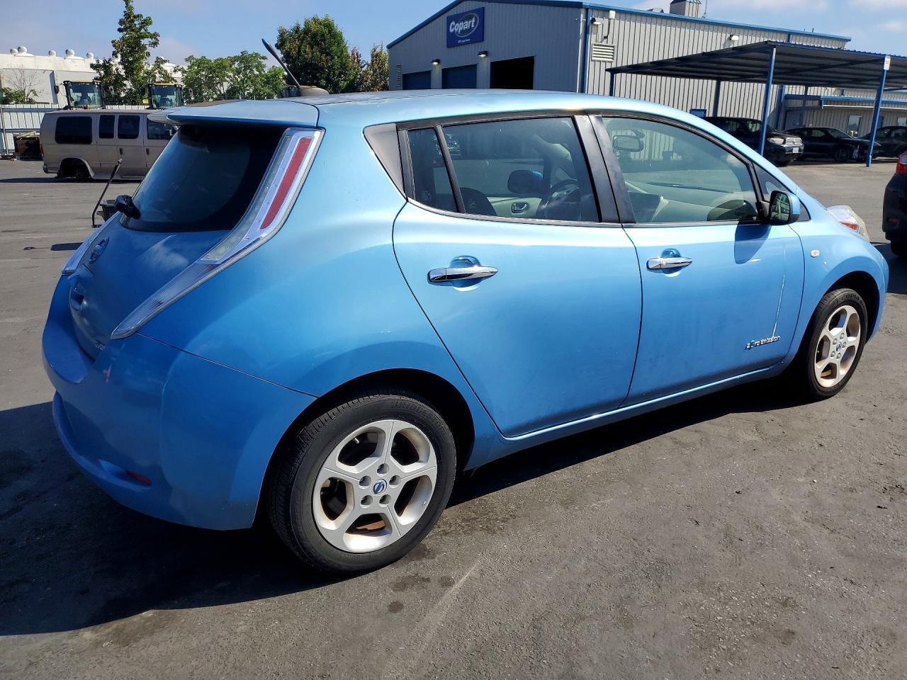 2011 Nissan Leaf Sv - Фото 3