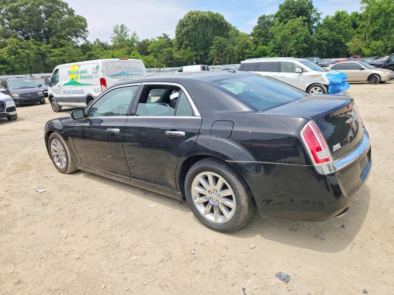 2015 Chrysler 300 - Фото 2