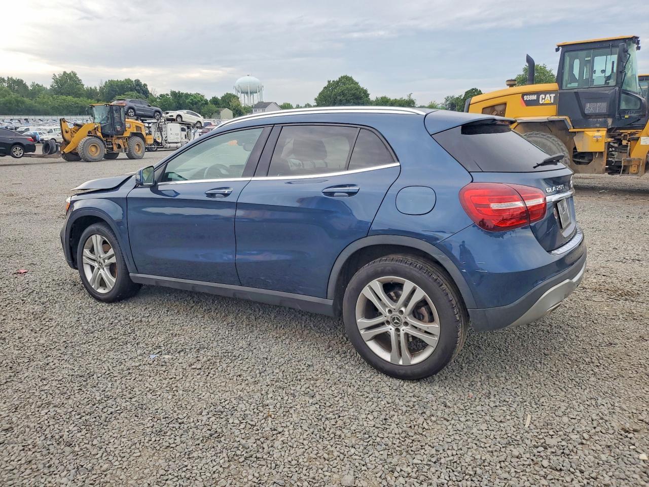 2020 Mercedes-Benz Gla 250 4Matic - Image 2