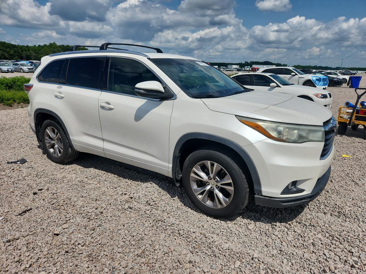 2015 Toyota Highlander Xle - Image 4