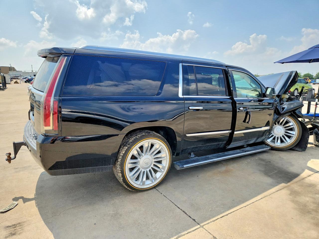 2015 Cadillac Escalade Esv Platinum - Image 3