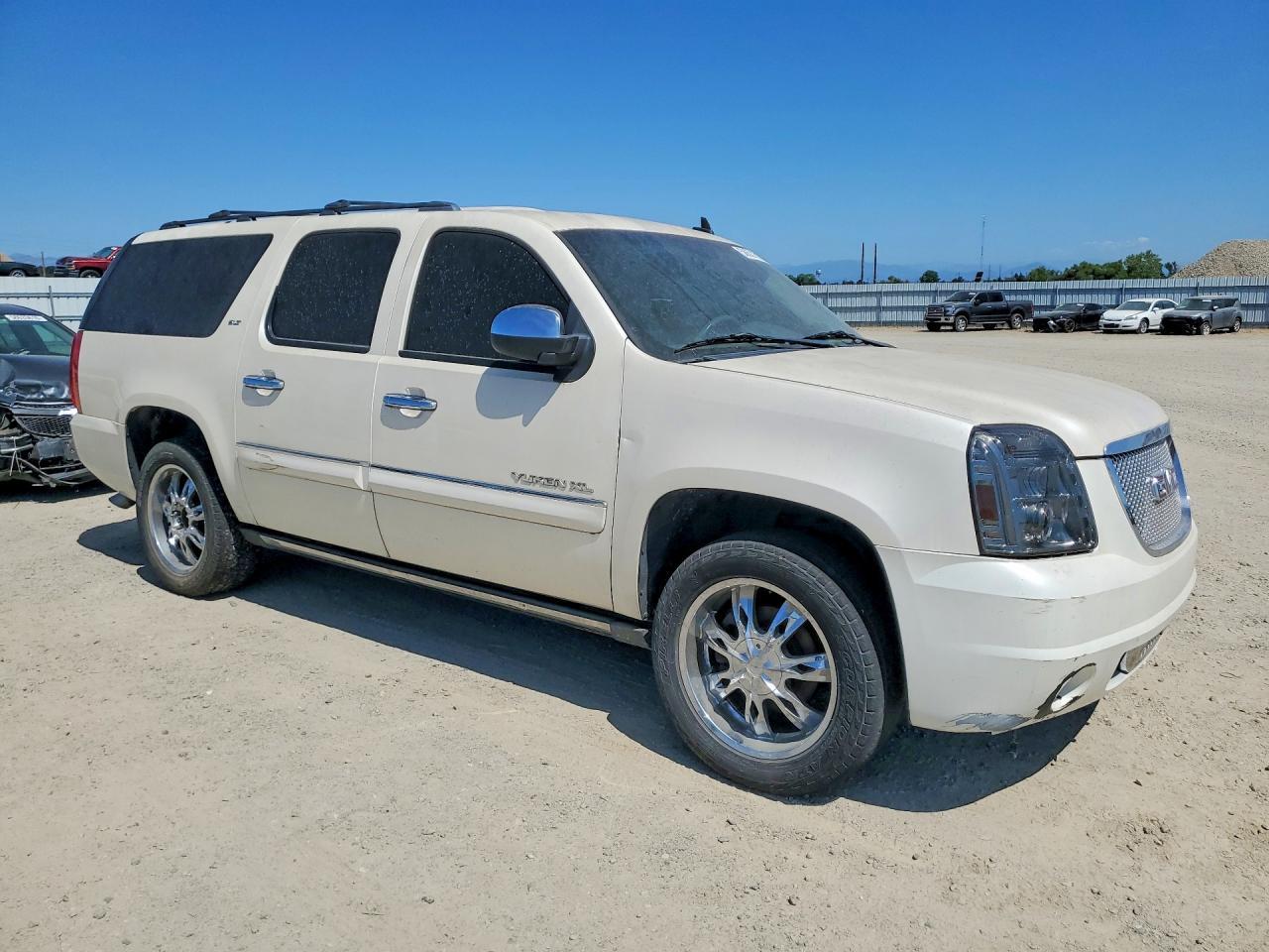 2008 GMC Yukon Xl K1500 - Фото 4