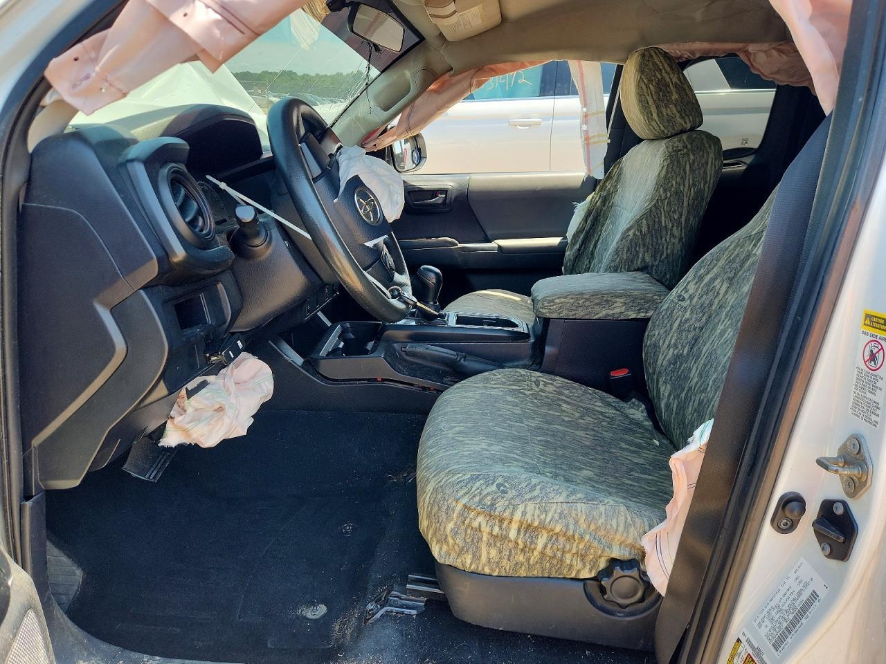 2016 Toyota Tacoma Sr - Image 7