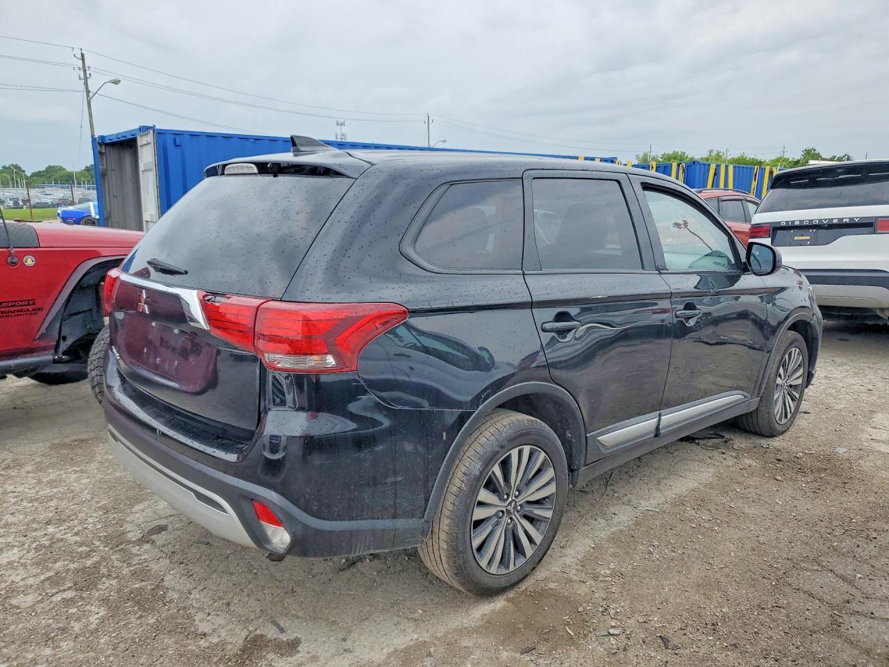 2020 Mitsubishi Outlander Es - Фото 3
