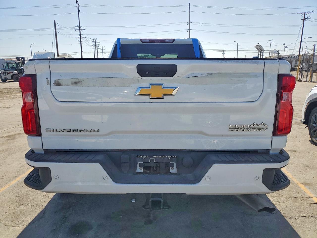 2023 Chevrolet Silverado K3500 High Country - Фото 6