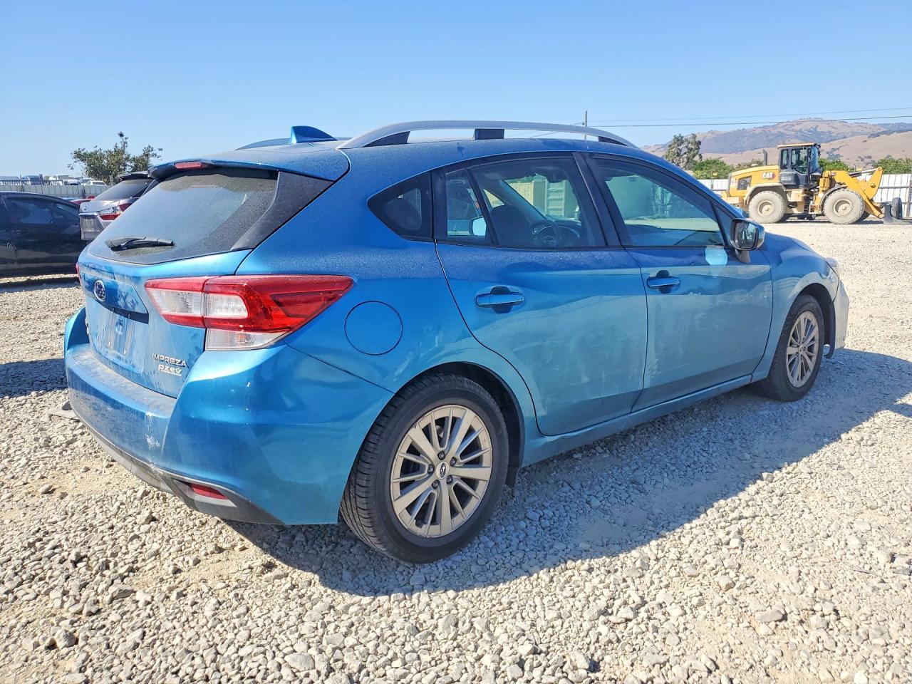 2017 Subaru Impreza Premium Plus - Фото 3