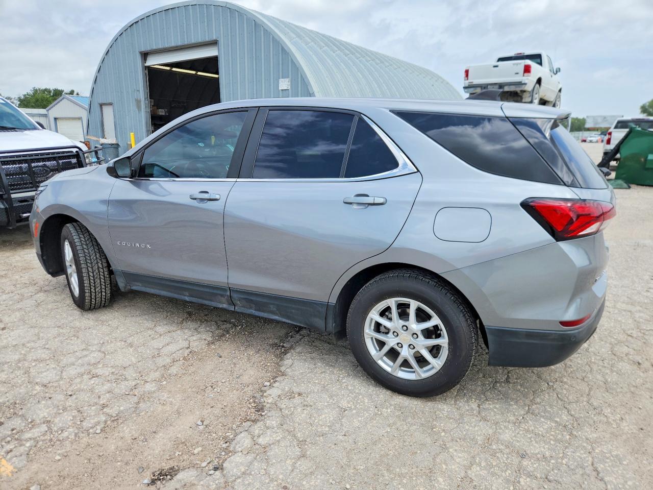 2023 Chevrolet Equinox Lt - Фото 2