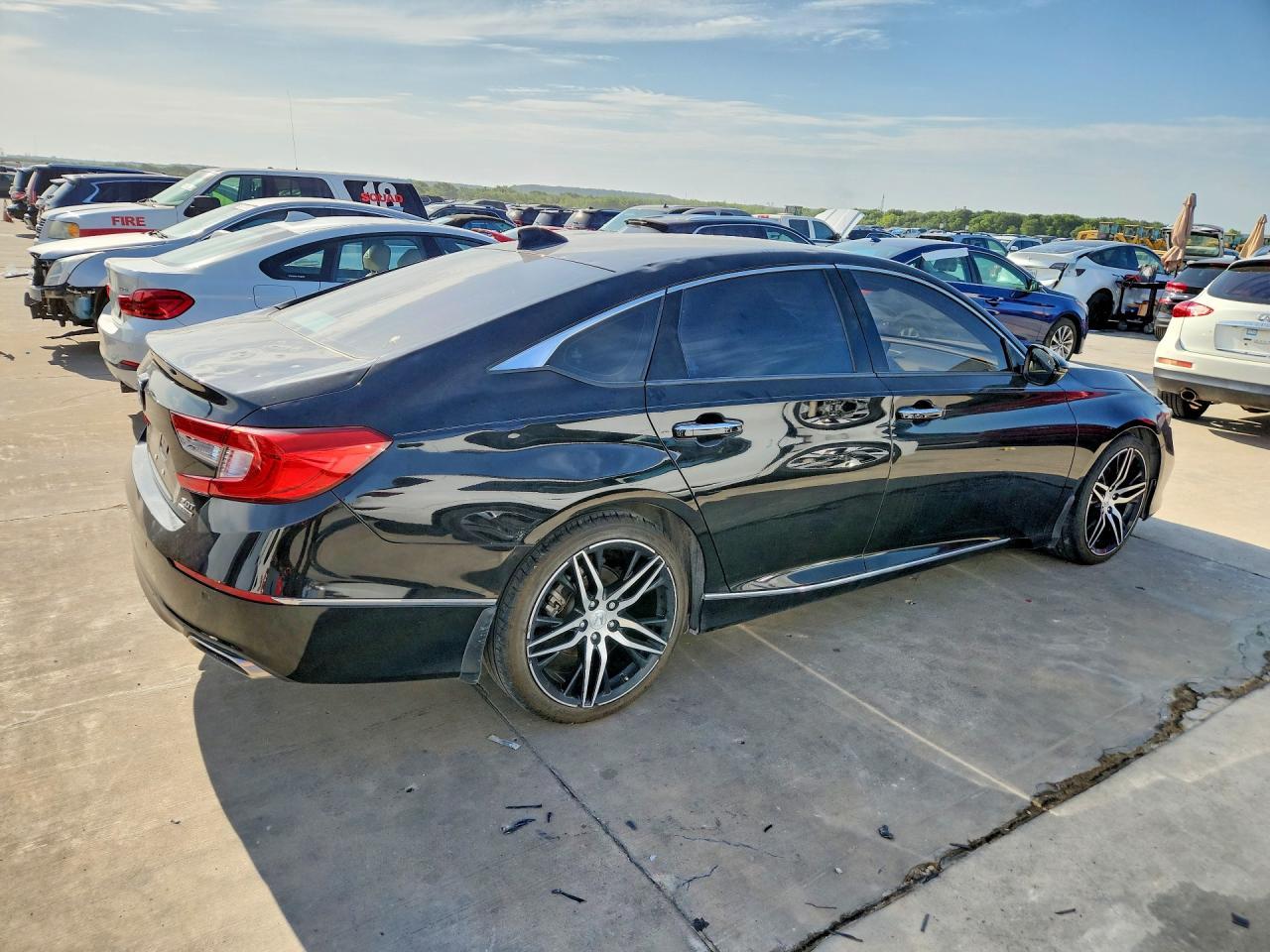 2021 Honda Accord Touring - Фото 3