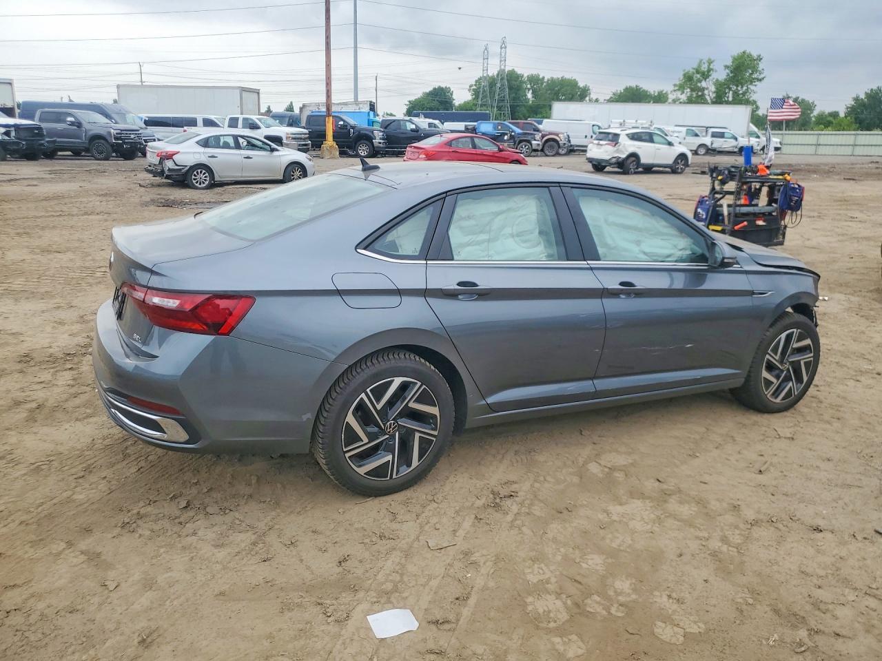 2022 Volkswagen Jetta Sel - Фото 3