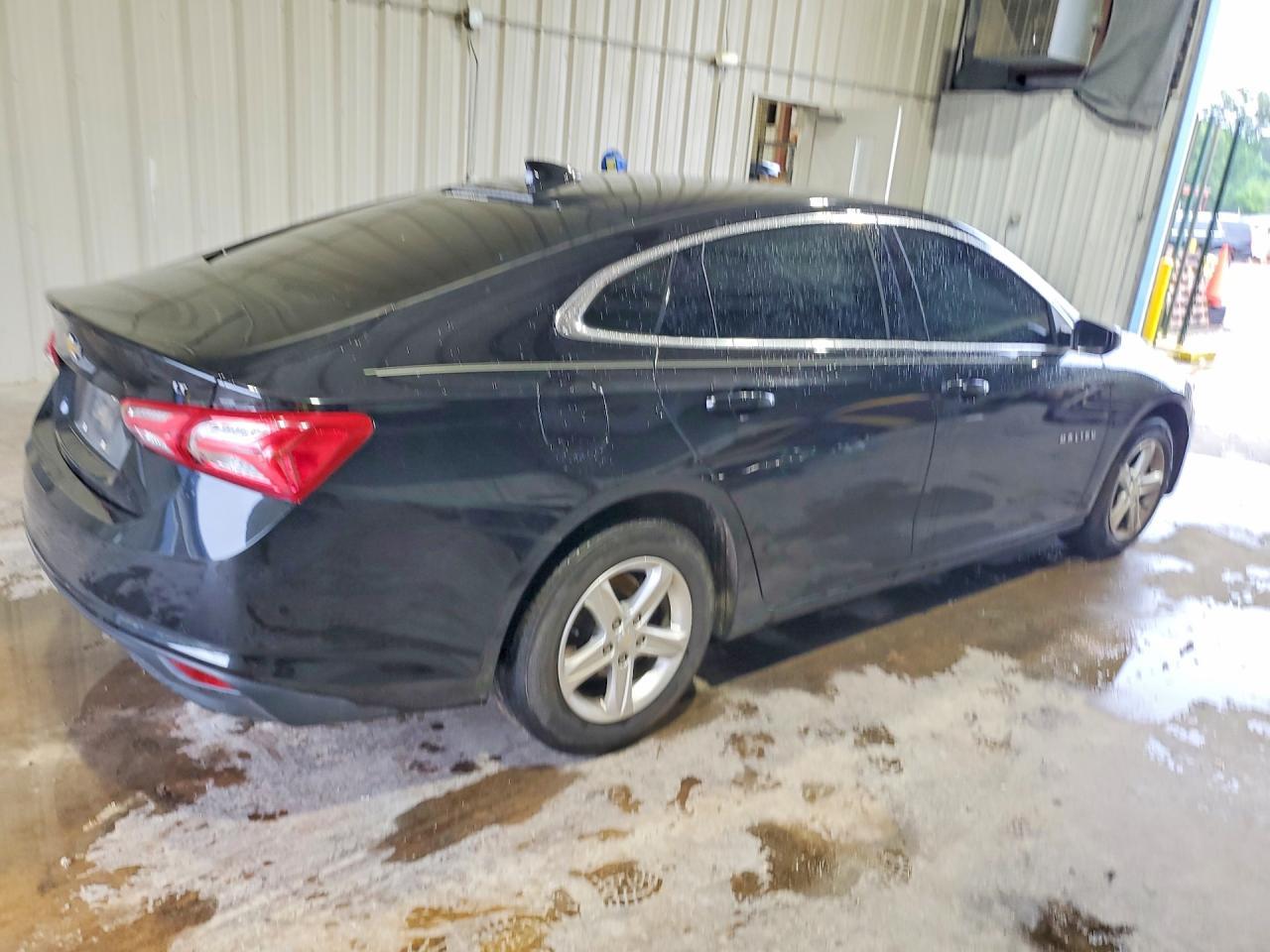 2022 Chevrolet Malibu Lt - Image 3