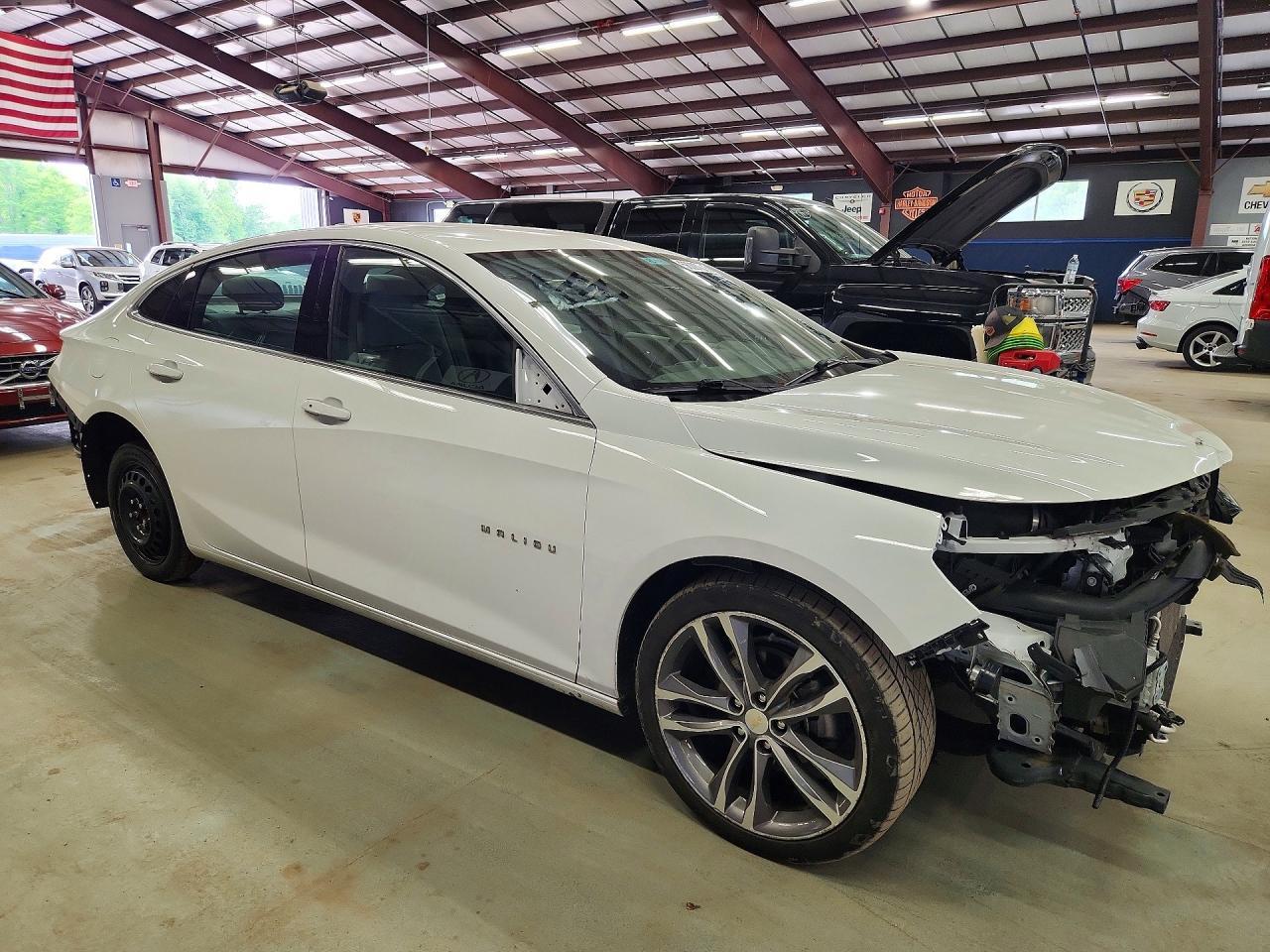 2022 Chevrolet Malibu Lt - Image 4