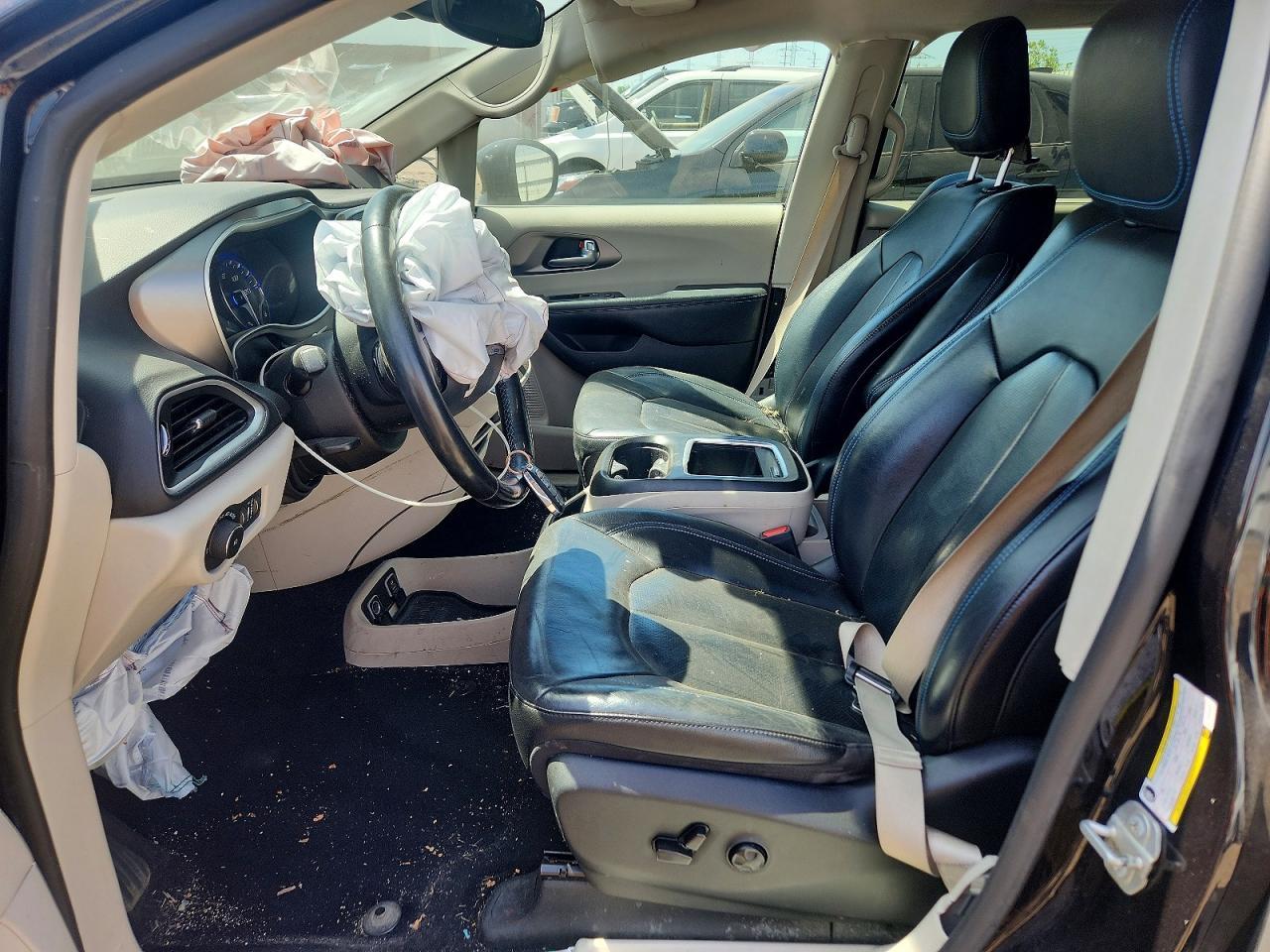 2021 Chrysler Pacifica Touring L - Фото 7