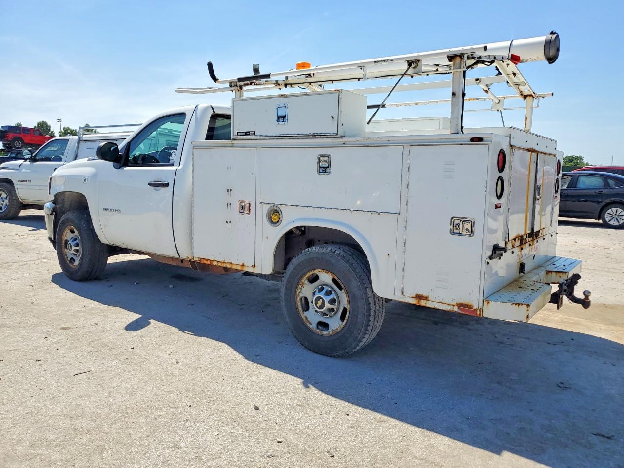 2013 Chevrolet Silverado K2500 Heavy Duty - Фото 2