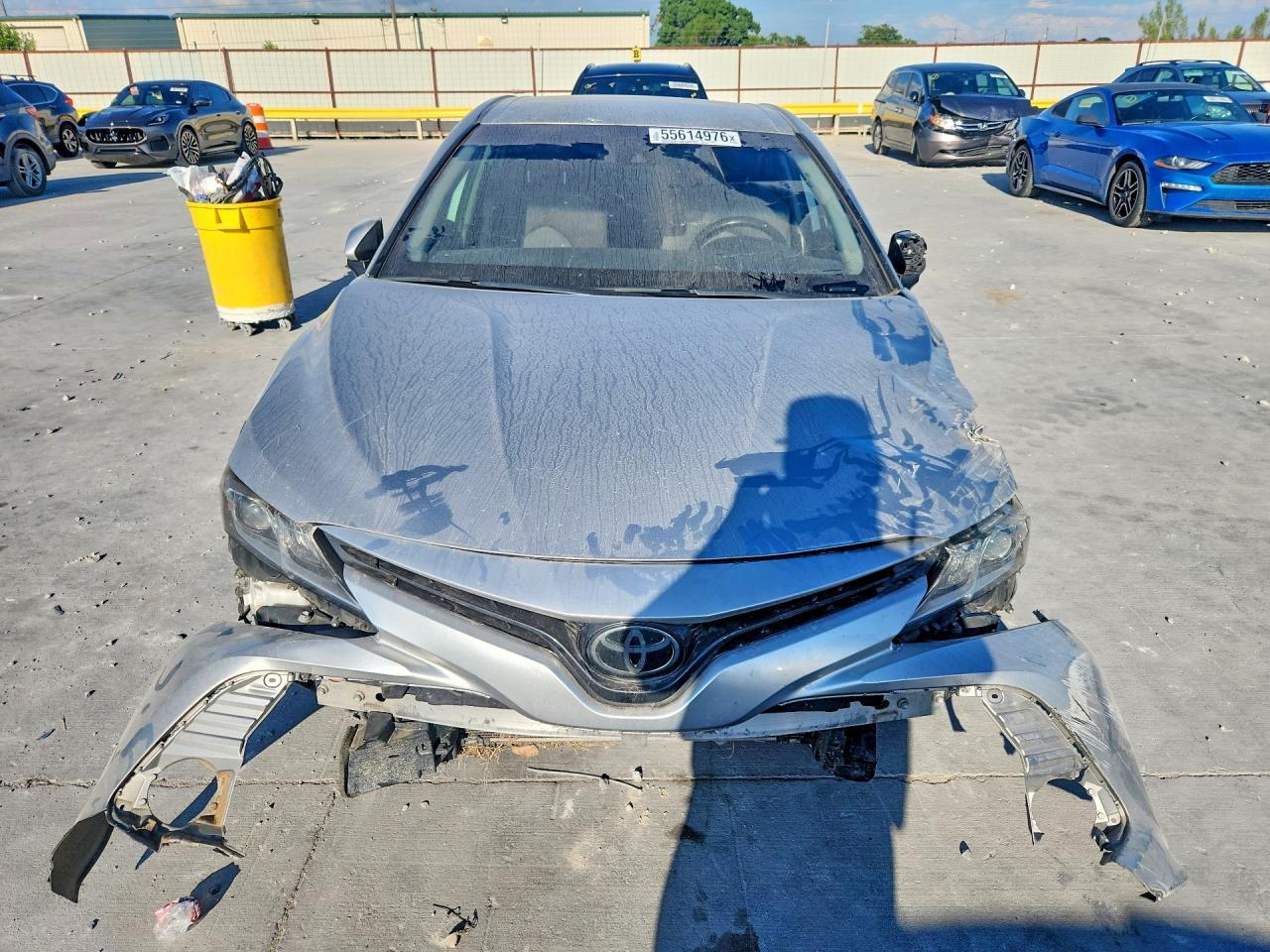 2020 Toyota Camry Le - Фото 5