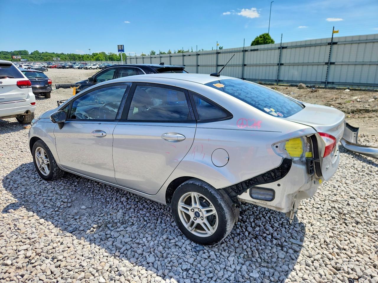 2019 Ford Fiesta Se - Фото 2