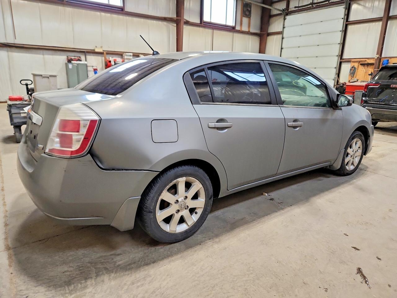 2010 Nissan Sentra 2.0 - Фото 3