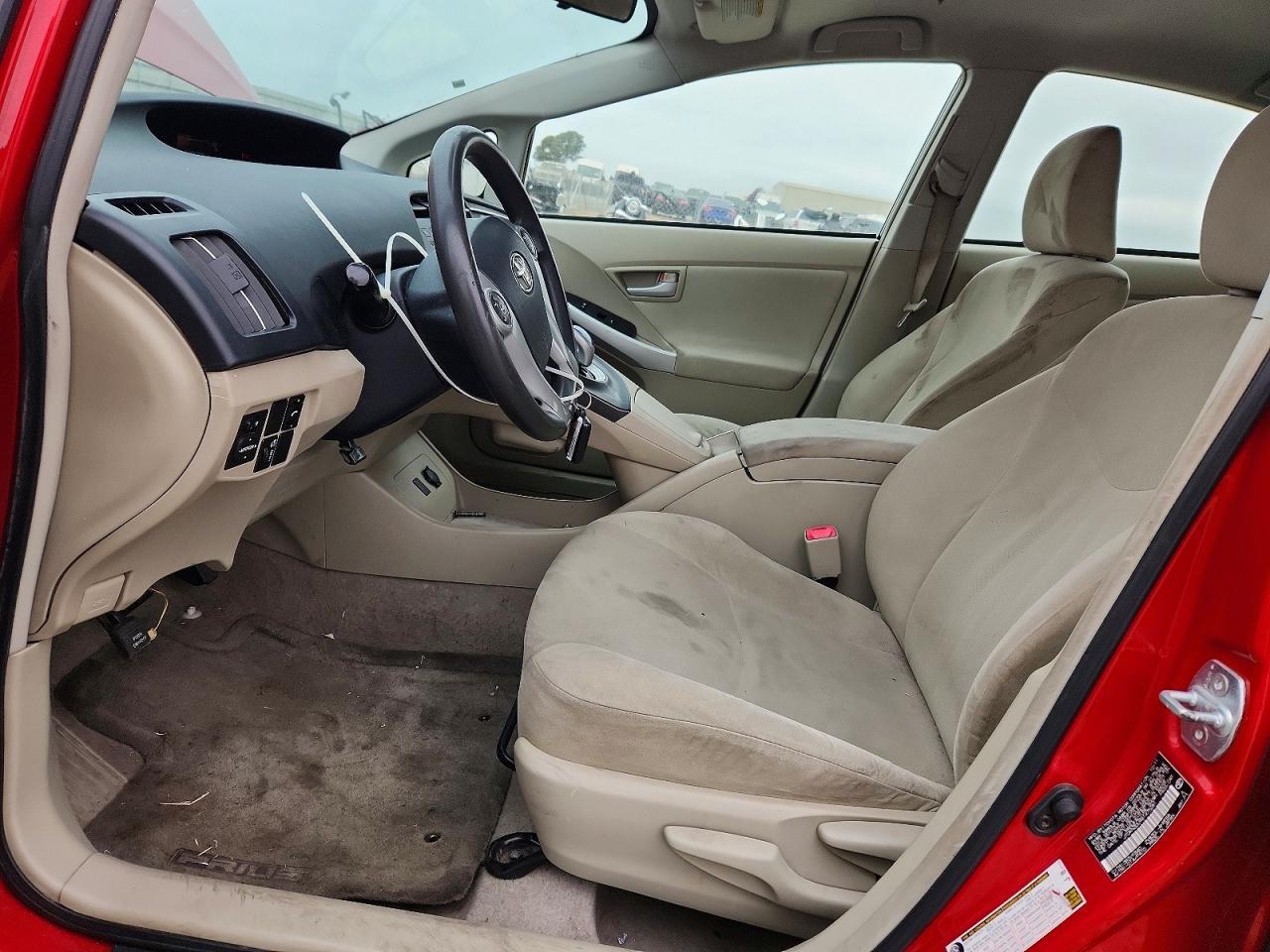2011 Toyota Prius Two - Image 7