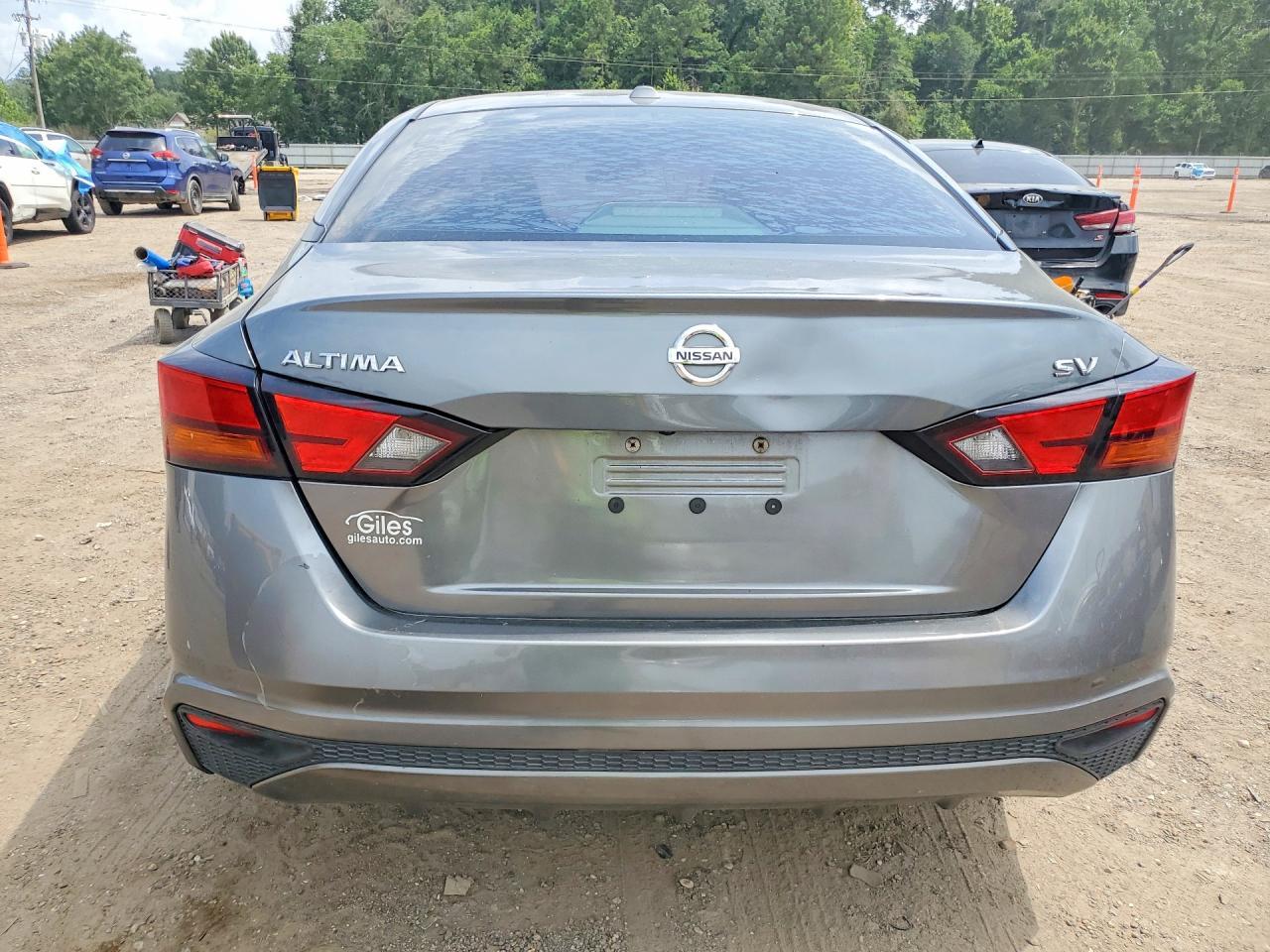 2020 Nissan Altima S - Image 6