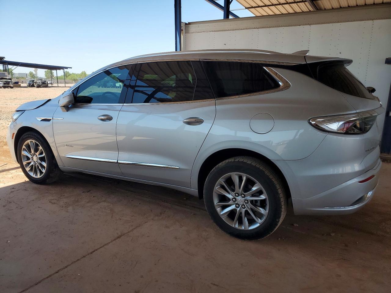 2022 Buick Enclave Avenir - Фото 2