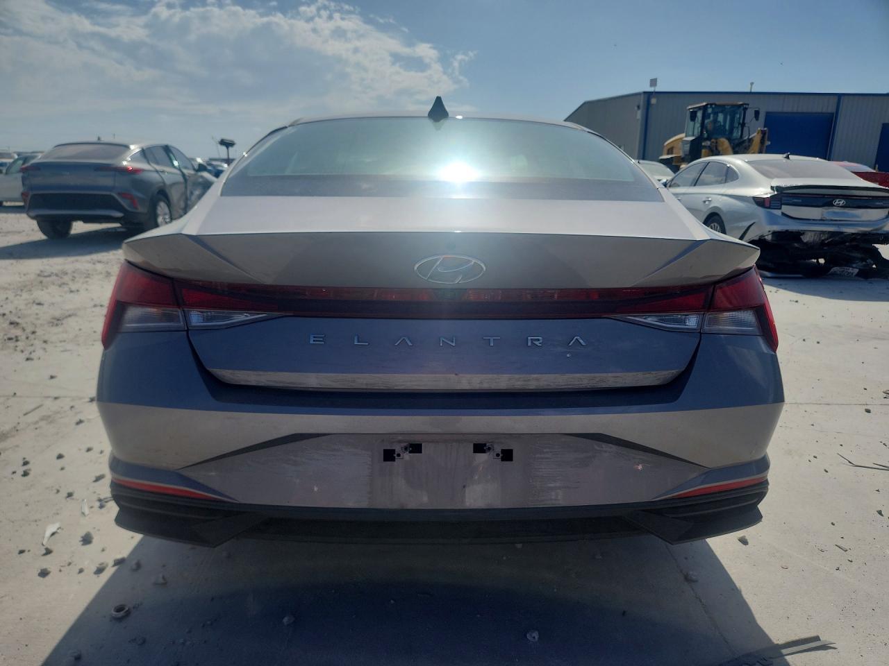 2023 Hyundai Elantra Sel - Фото 6