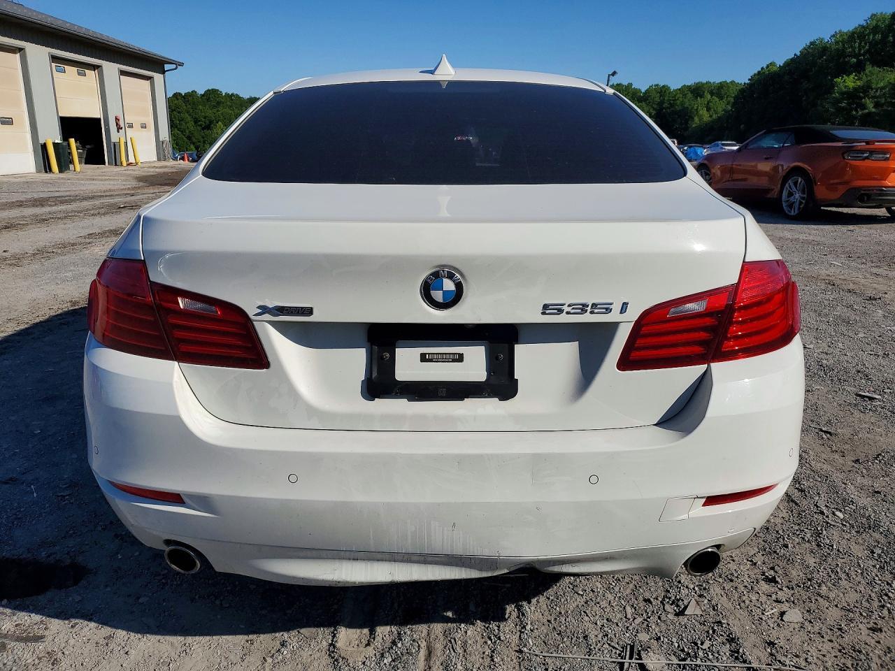2015 BMW 535 Xi - Image 6