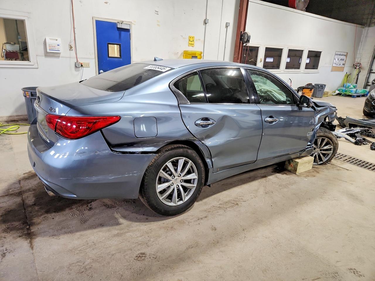 2016 Infiniti Q50 3.0T Premium - Фото 3