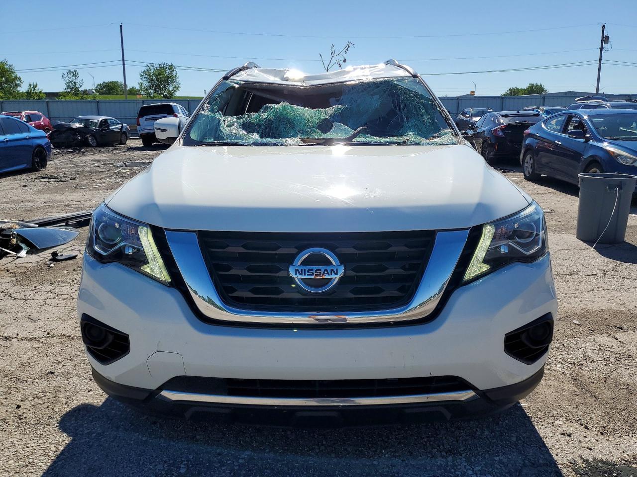 2019 Nissan Pathfinder S - Image 5