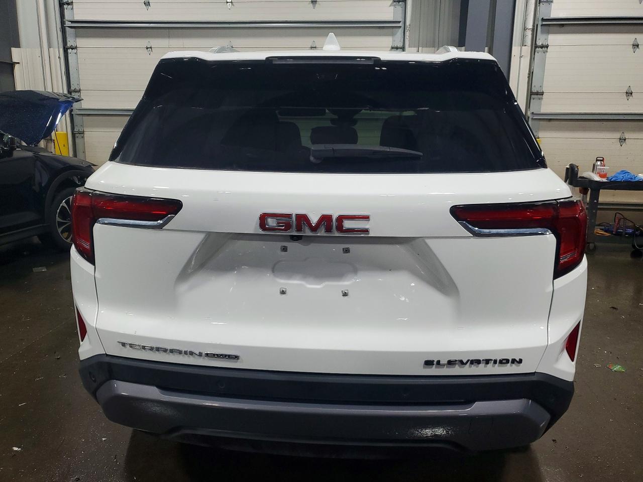 2025 GMC Terrain Elevation - Фото 6