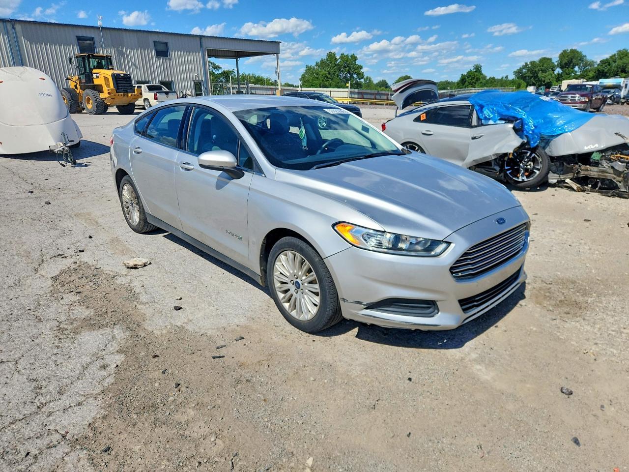 2014 Ford Fusion S Hybrid - Фото 4