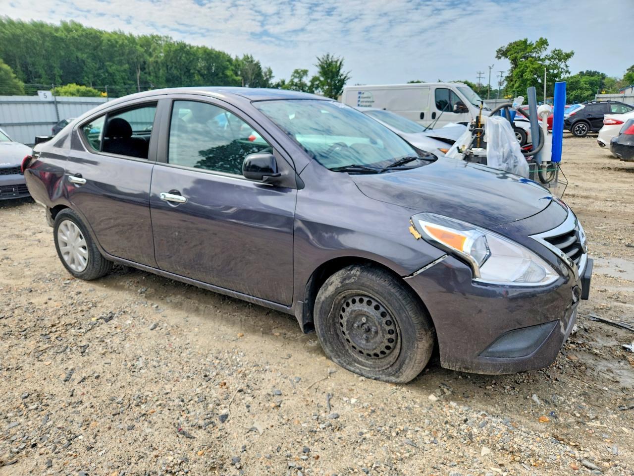 2015 Nissan Versa 1.6 Sv - Image 4