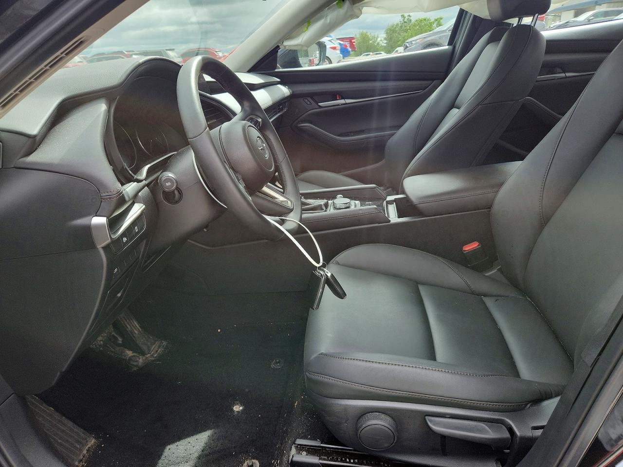 2025 Mazda 3 Select Sport - Image 7