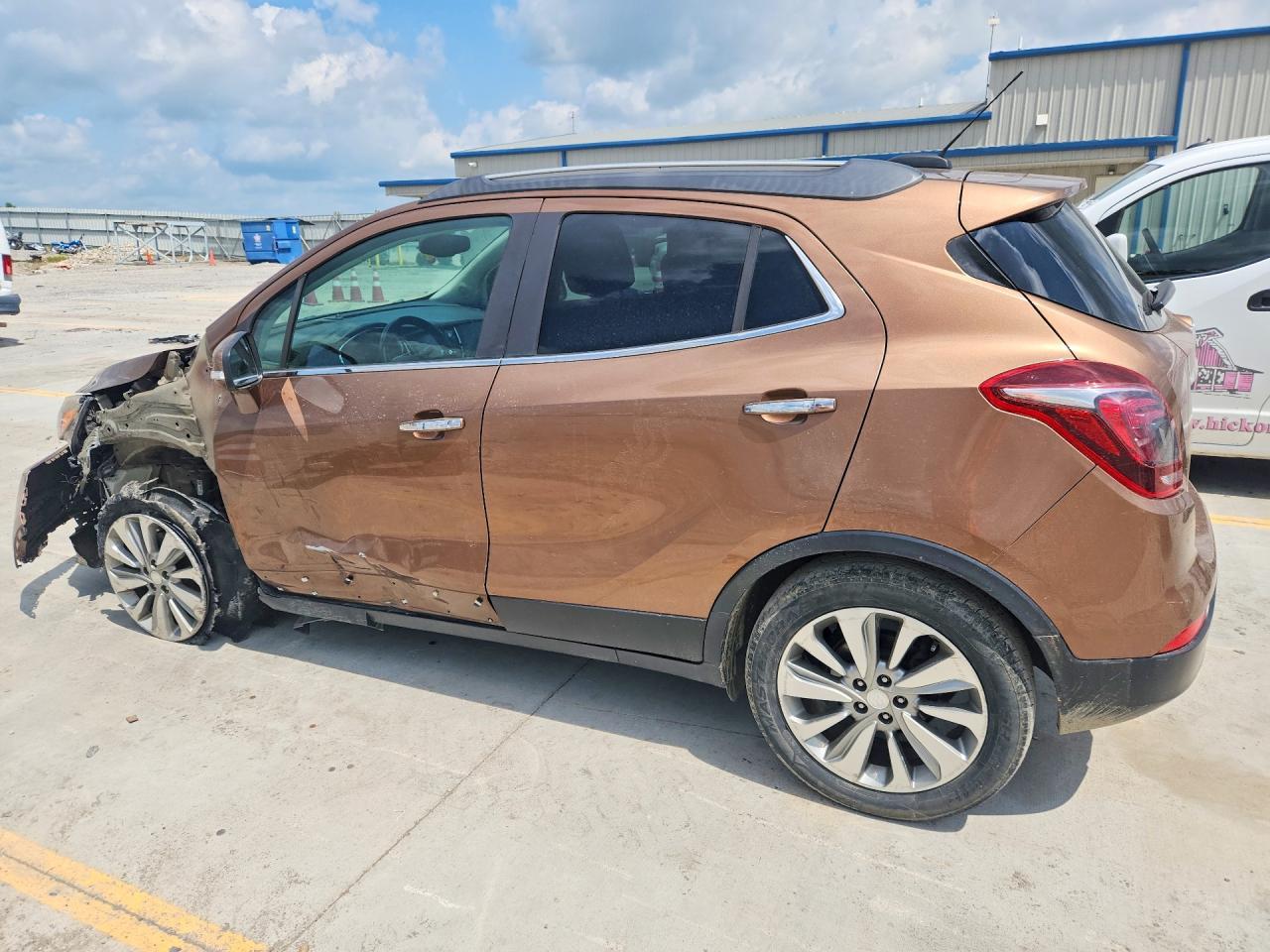 2017 Buick Encore Preferred - Фото 2