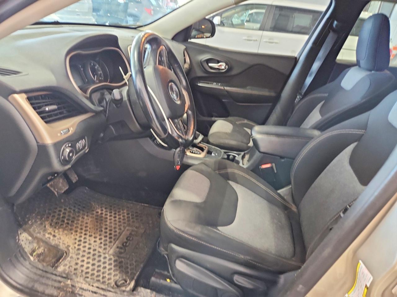 2014 Jeep Cherokee Latitude - Фото 7
