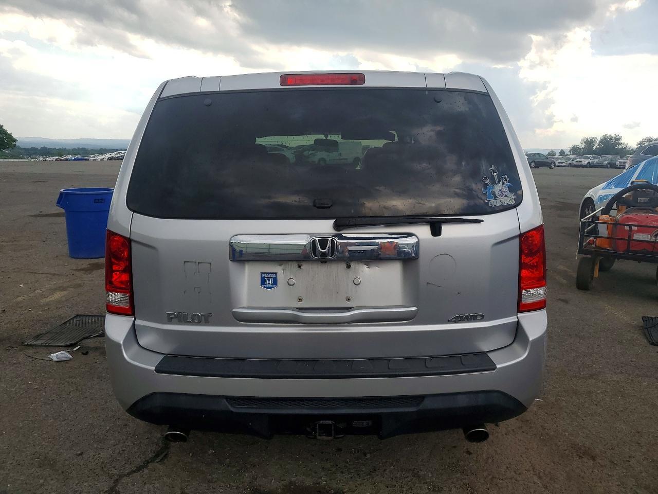 2015 Honda Pilot Ex - Image 6