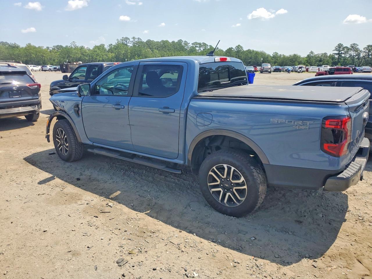 2024 Ford Ranger Lariat - Image 2