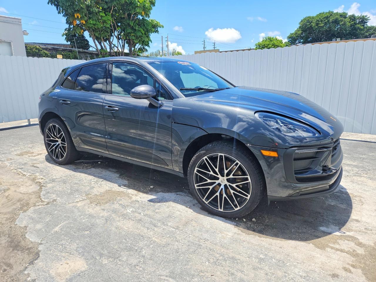 2026 Porsche Macan Base - Image 4