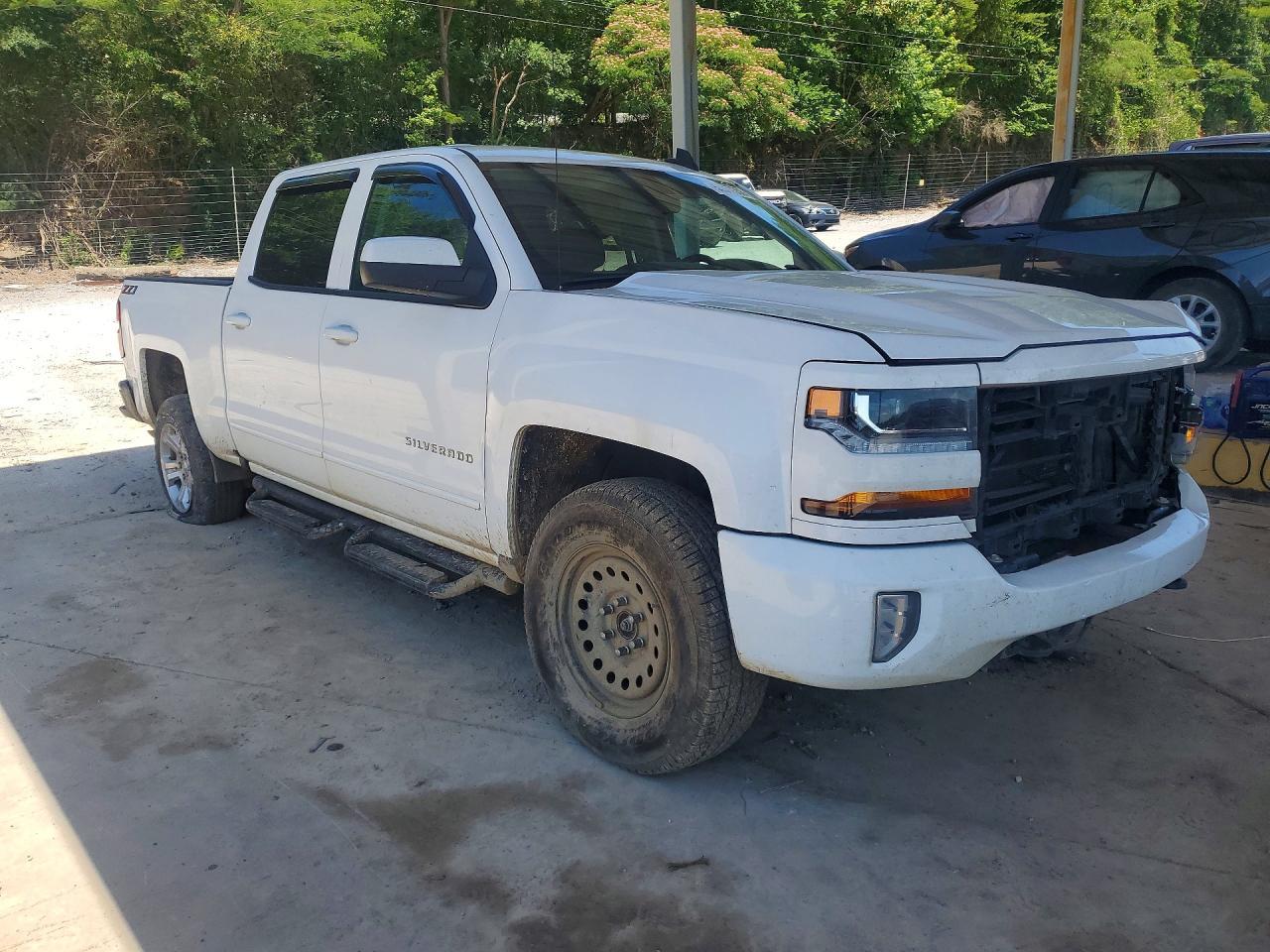 2018 Chevrolet Silverado K1500 Lt - Image 4
