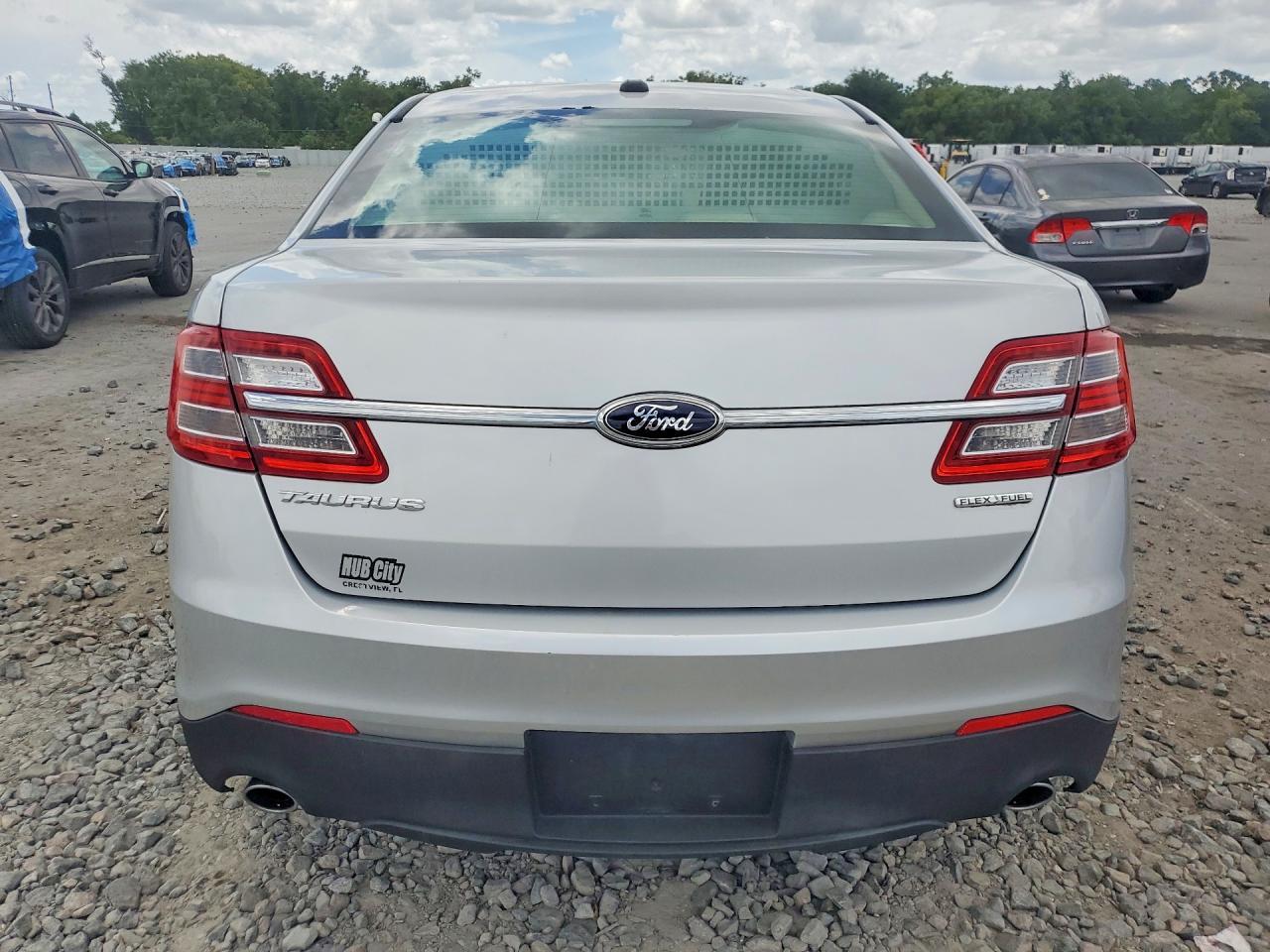 2013 Ford Taurus Se - Фото 6