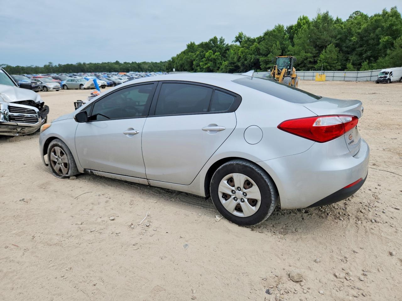 2015 Kia Forte Lx - Image 2