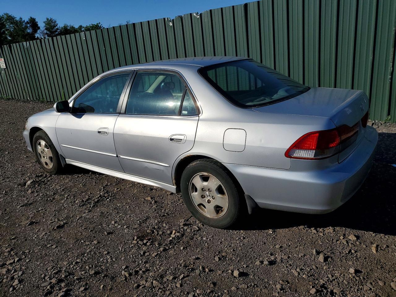 2001 Honda Accord Ex - Image 2