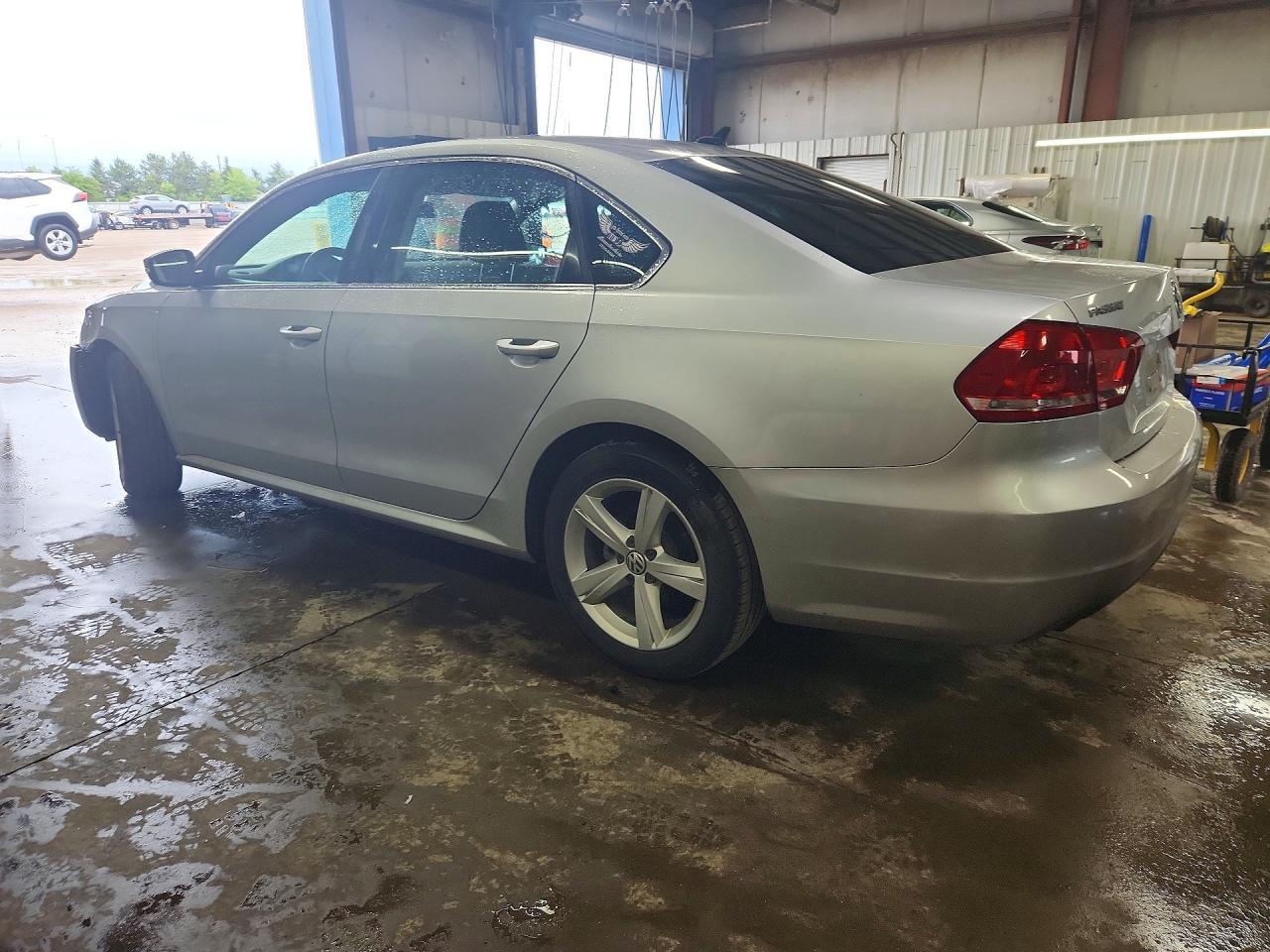 2014 Volkswagen Passat S - Image 2