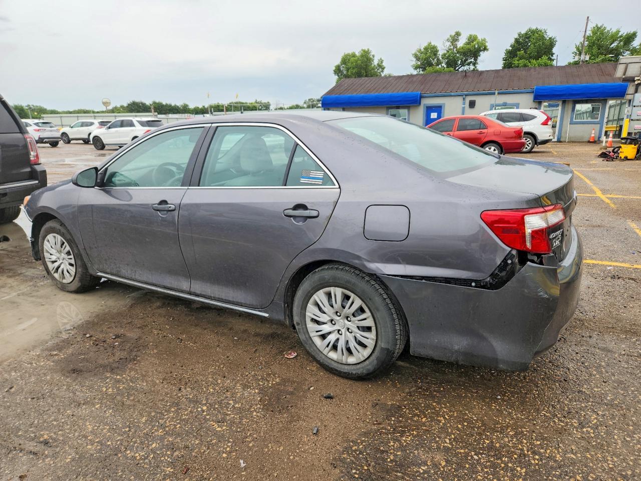 2014 Toyota Camry Le - Фото 2