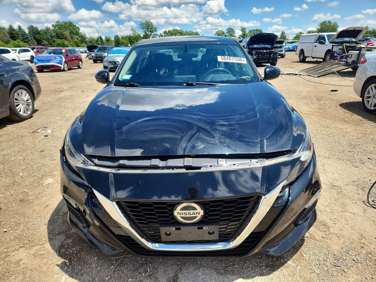 2020 Nissan Altima S - Фото 5